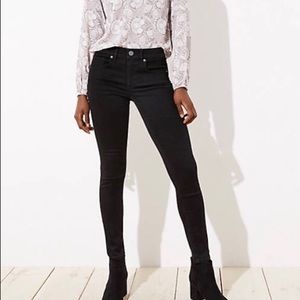 Ann Taylor Loft black modern skinny jeans. Size 4